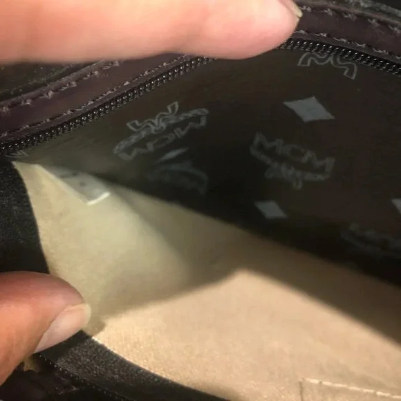 MCM Lion Princess Tote - Picture 11 of 12